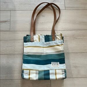 FEED :: TOTE